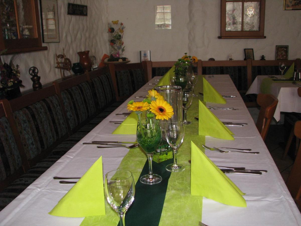 Restaurant / Pension Mainzer Tor อัลส์เฟลด์ ภายนอก รูปภาพ