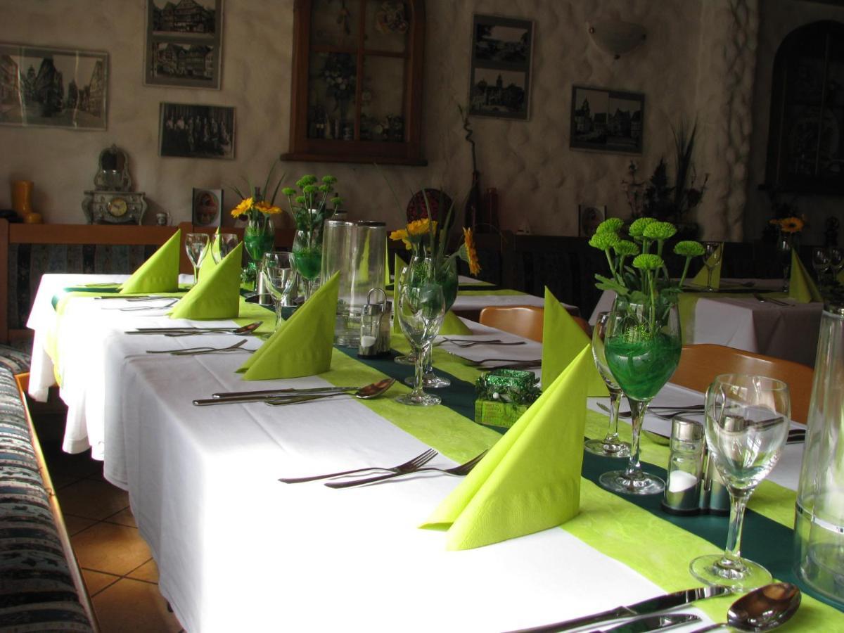 Restaurant / Pension Mainzer Tor อัลส์เฟลด์ ภายนอก รูปภาพ