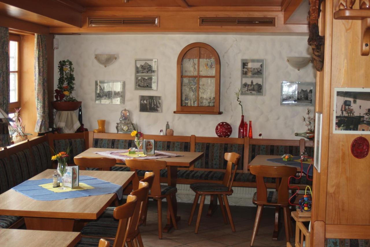 Restaurant / Pension Mainzer Tor อัลส์เฟลด์ ภายนอก รูปภาพ